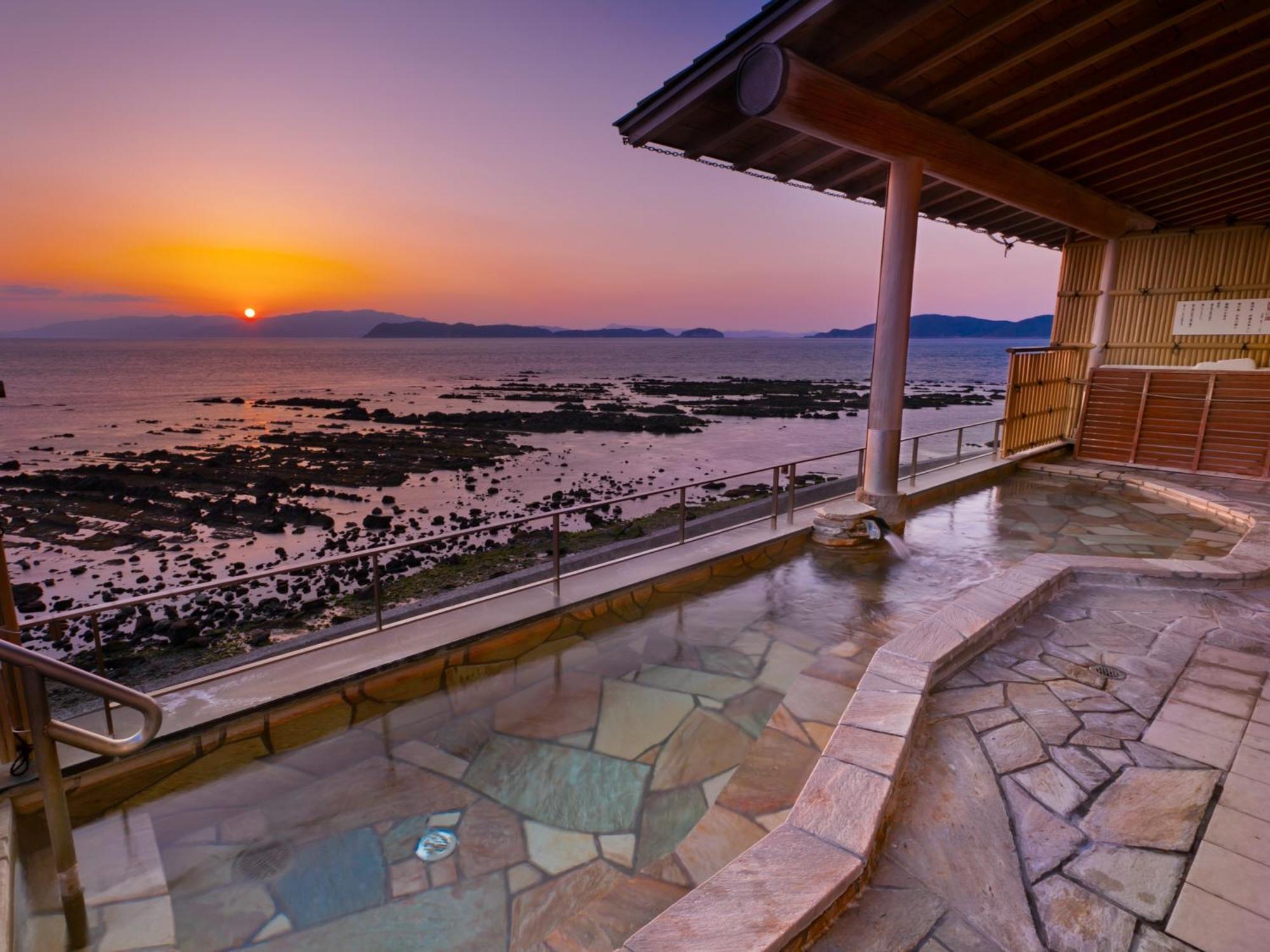 Hotel Wakayama Kada Onsen Kada Kaigetsu Extérieur photo