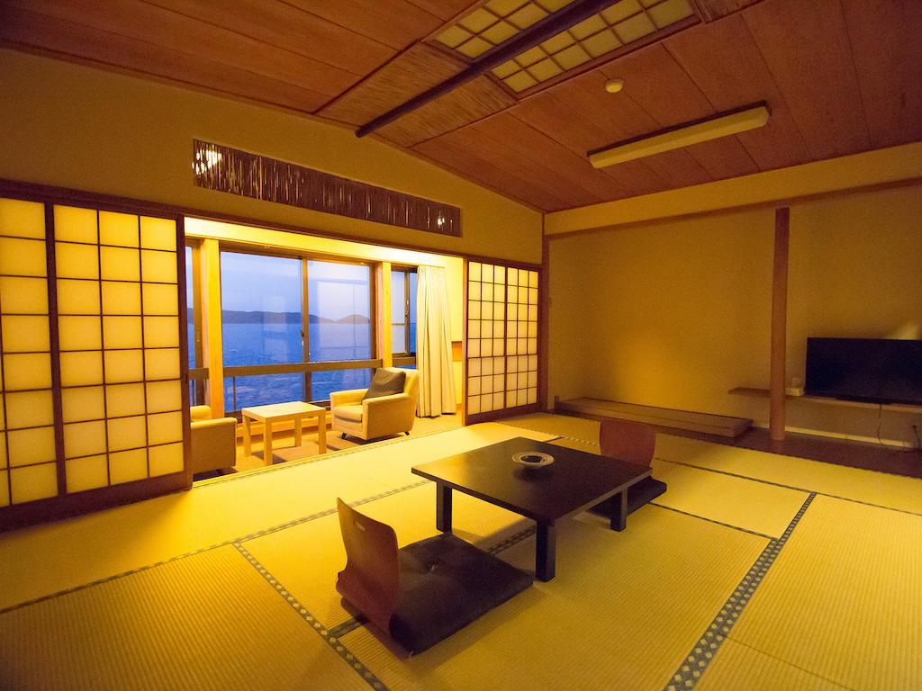 Hotel Wakayama Kada Onsen Kada Kaigetsu Chambre photo