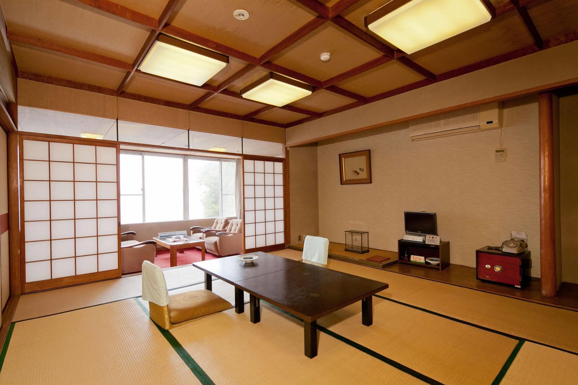 Hotel Wakayama Kada Onsen Kada Kaigetsu Extérieur photo
